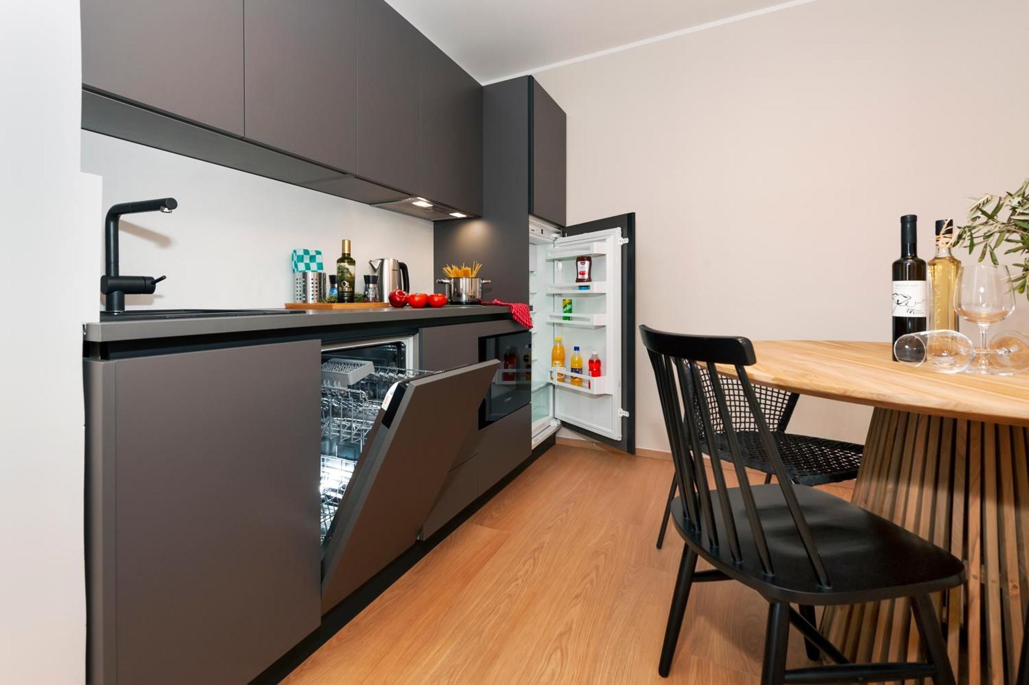 Sunset Residence โรวีน ห้อง รูปภาพ